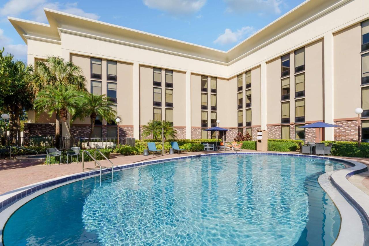 Hampton Ft. Lauderdale-cypress Creek Hotel Fort Lauderdale